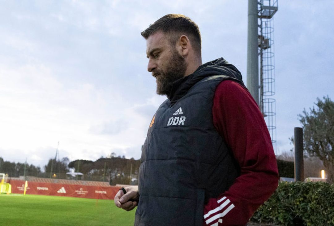 Roma, il primo allenamento in giallorosso di Daniele De Rossi – FOTO GALLERY - immagine 18