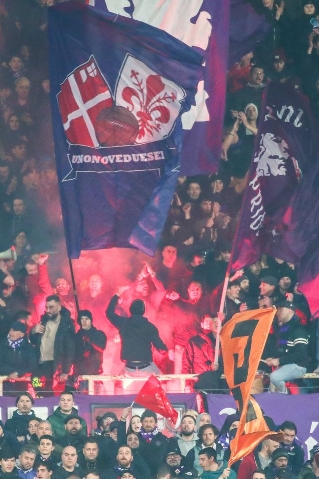 GERMOGLI PH: 2 MARZO 2022 FIRENZE STADIO ARTEMIO FRANCHI SERIE A FIORENTINA VS JUVENTUS NELLA FOTO TIFOSI CURVA FIESOLE Al Franchi c’è ancora posto: tutte le info per il match con il Bologna- immagine 2