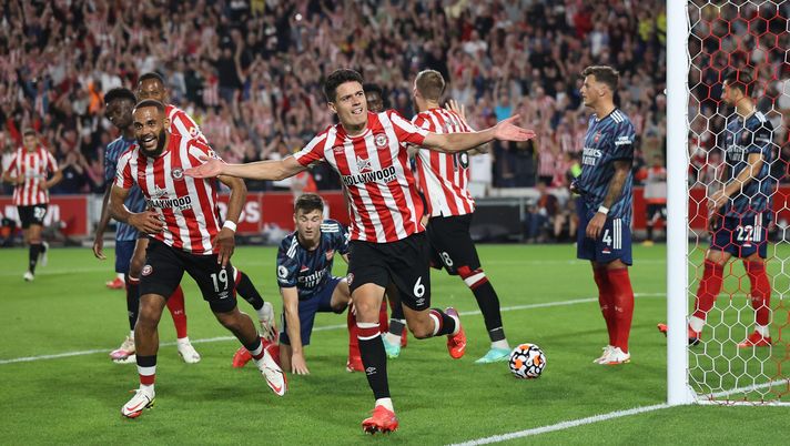 BRENTFORD, ENGLAND - AUGUST 13: Christian Norgaard of Brentford  celebrates after scoring their team's second goal during the Premier League match between Brentford and Arsenal at Brentford Community Stadium on August 13, 2021 in Brentford, England. (Photo by Eddie Keogh/Getty Images) 
