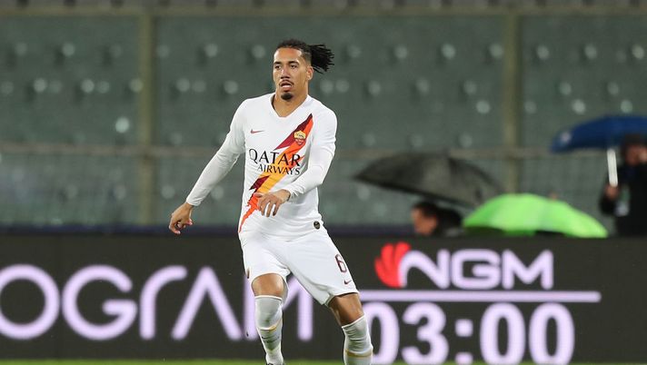 FLORENCE, ITALY - DECEMBER 20: Chris Smalling of AS Roma in action during the Serie A match between ACF Fiorentina and AS Roma at Stadio Artemio Franchi on December 22, 2019 in Florence, Italy. (Photo by Gabriele Maltinti/Getty Images) FLORENCE, ITALY - DECEMBER 20: Chris Smalling of AS Roma in action during the Serie A match between ACF Fiorentina and AS Roma at Stadio Artemio Franchi on December 22, 2019 in Florence, Italy. (Photo by Gabriele Maltinti/Getty Images)