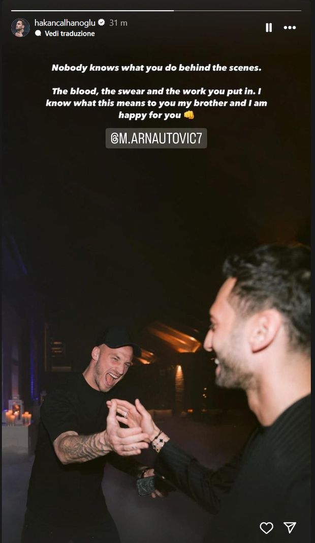 Calhanoglu applaude Arnautovic: “Nessuno sa il sangue che ci metti. Felice per te fratello”- immagine 3