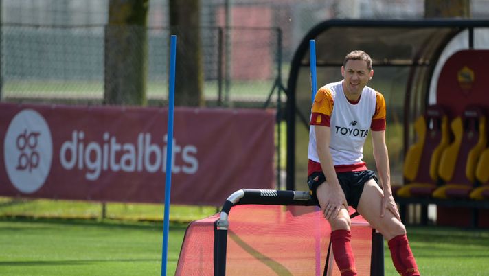 Roma, Mourinho concede una settimana di riposo alla squadra: si riparte martedì 28 - immagine 1