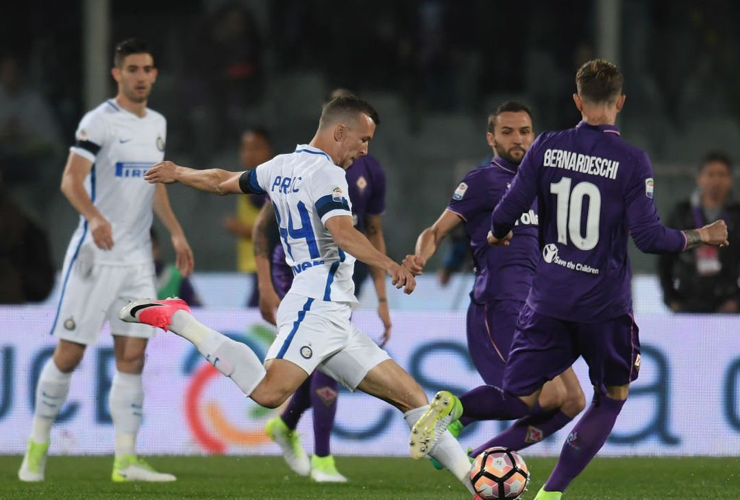  FLORENCE, ITALY - APRIL 22:  Ivan Perisic of FC Internazionale in action during the Serie A match between ACF Fiorentina v FC Internazionale at Stadio Artemio Franchi on April 22, 2017 in Florence, Italy.  (Photo by Claudio Villa - Inter/Inter via Getty Images)  
