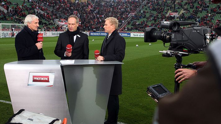 LEVERKUSEN, GERMANY - NOVEMBER 15: A mobile TV-studio of Pay TV channel ' premiere' the Bundesliga match between Bayer 04 Leverkusen and FC Schalke 04 at the BayArena on November 15, 2008 in Leverkusen, Germany. (Photo by Patrik Stollarz/Bongarts/Getty Images) LEVERKUSEN, GERMANY - NOVEMBER 15: A mobile TV-studio of Pay TV channel ' premiere' the Bundesliga match between Bayer 04 Leverkusen and FC Schalke 04 at the BayArena on November 15, 2008 in Leverkusen, Germany. (Photo by Patrik Stollarz/Bongarts/Getty Images)