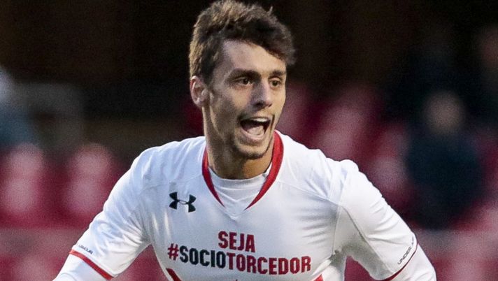 Rodrigo Caio, difensore del San Paolo che piace molto al Milan