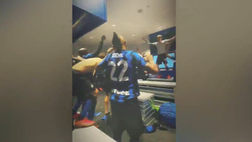 VIDEO Inter-Atalanta, 1-0 e festa negli spogliatoi: i giocatori si scatenano e non mancano i cori contro il Milan