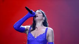 Dua Lipa non canterà ai Mondiali: “Andrò in Qatar quando rispetteranno…”