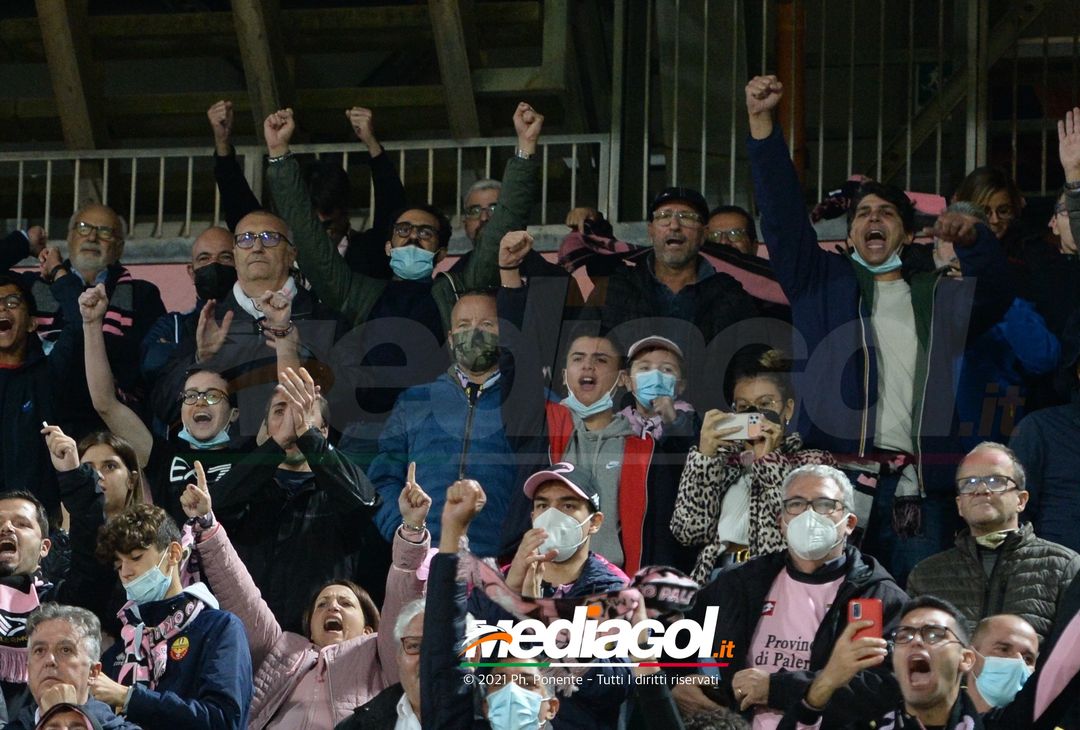 FOTO, i tifosi allo stadio per Palermo – Virtus Villafranca 1-0 (Gallery) - immagine 14