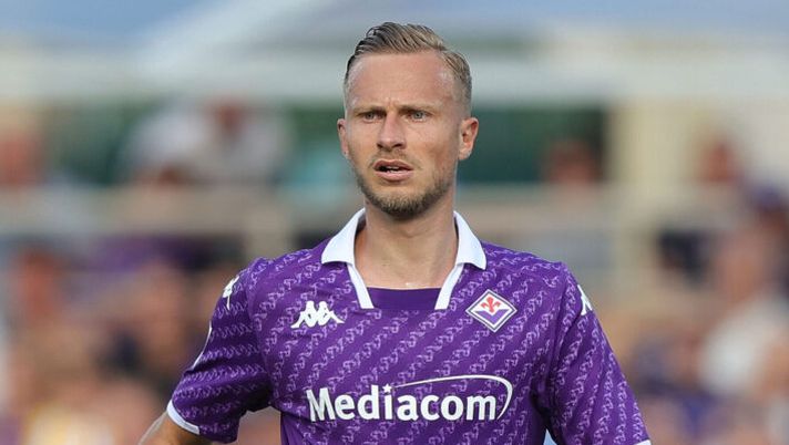 Sky: “Cagliari, incontro in corso con la Fiorentina per Barak e Mina: la situazione” - immagine 1