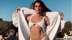 VIDEO / Valentina Vignali si toglie l’accappatoio e… Il video è bollente!