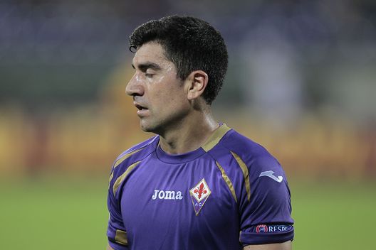 FLORENCE, ITALY - MAY 14: David Pizarro of ACF Fiorentina shows his dejection during the UEFA Europa League Semi Final match between ACF Fiorentina and FC Sevilla on May 14, 2015 in Florence, Italy. (Photo by Gabriele Maltinti/Getty Images) FLORENCE, ITALY - MAY 14: David Pizarro of ACF Fiorentina shows his dejection during the UEFA Europa League Semi Final match between ACF Fiorentina and FC Sevilla on May 14, 2015 in Florence, Italy. (Photo by Gabriele Maltinti/Getty Images)
