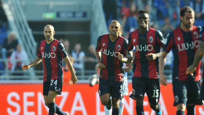 BOLOGNA, ITALY - OCTOBER 27: Rodrigo Palacio of Bologna FC celebrates after scoring the opening goal during the Serie A match between Bologna FC and UC Sampdoria at Stadio Renato Dall'Ara on October 27, 2019 in Bologna, Italy. (Photo by Mario Carlini / Iguana Press/Getty Images) 