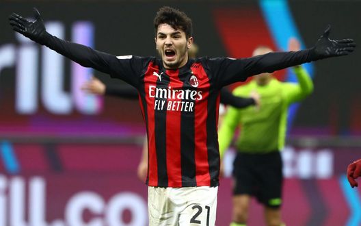  MILAN, ITALY - JANUARY 12: Brahim Diaz of Milan reacts during the Coppa Italia match between AC Milan and Torino FC at Stadio Giuseppe Meazza on January 12, 2021 in Milan, Italy. Sporting stadiums around Italy remain under strict restrictions due to the Coronavirus Pandemic as Government social distancing laws prohibit fans inside venues resulting in games being played behind closed doors. (Photo by Marco Luzzani/Getty Images) 