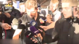 VIDEO / Islanda-Turchia, spazzolino al posto del microfono: è polemica. L’ex Inter Emre…