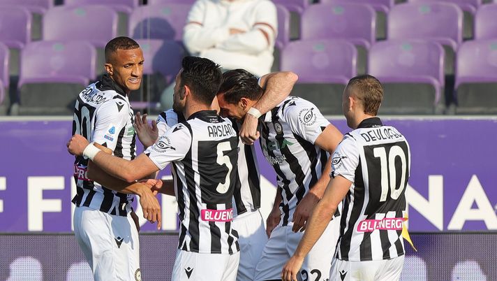 FLORENCE, ITALY - APRIL 27: Pablo Mari' of Udinese Calcio celebrates after scoring a goal during the Serie A match between ACF Fiorentina and Udinese Calcio at Stadio Artemio Franchi on April 27, 2022 in Florence, Italy. (Photo by Gabriele Maltinti/Getty Images) “Va’ che l’Udinese è forte fisicamente, non puoi mettere la difesa alta…” - immagine 1