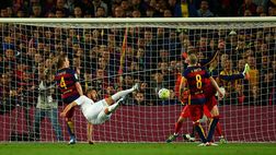 Il Real Madrid si prende il Clasico. Benzema e CR7 riprendono Piqué