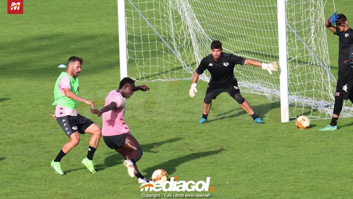 Ritiro Palermo, day 10: tattica e palestra, rosa in due gruppi. Il diario di bordo 