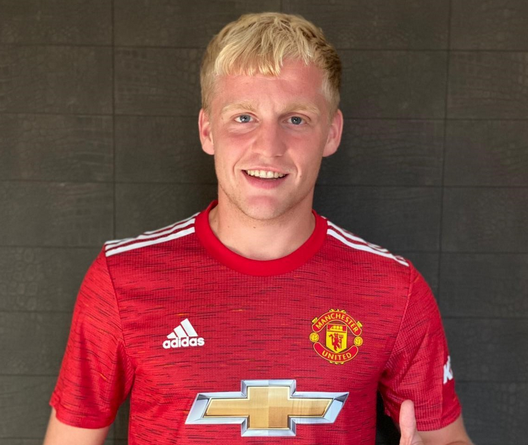 Van de Beek (Manchester United Twitter) Van de Beek (Manchester United Twitter)