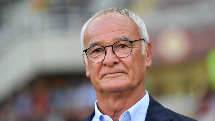 TURIN, ITALY - AUGUST 21: Cagliari Calcio head coach Claudio Ranieri looks on during the Serie A TIM match between Torino FC and Cagliari Calcio at Stadio Olimpico di Torino on August 21, 2023 in Turin, Italy. (Photo by Valerio Pennicino/Getty Images) Ranieri: “Siamo in burrasca, ma la ciurma è compatta: non molliamo! Nandez…” - immagine 1