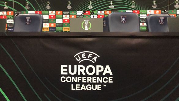 Fiorentina, slittano le conferenze da Istanbul: squadra bloccata in aereo- immagine 2