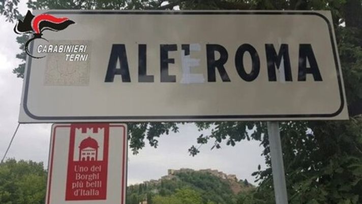 Trasforma il cartello Allerona in Alè Roma: multato 40enne tifoso giallorosso - immagine 1