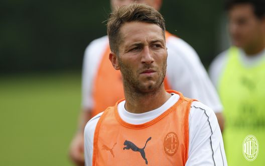 Andrea Bertolacci, centrocampista italiano classe 1991. Andrea Bertolacci, centrocampista italiano classe 1991.
