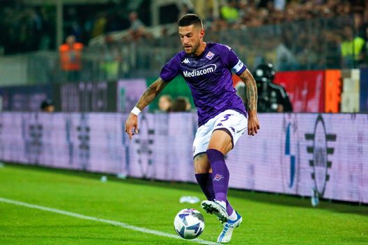 GERMOGLI PH: 22 OTTOBRE 2022 FIRENZE STADIO ARTEMIO FRANCHI SERIE A FIORENTINA VS INTER NELLA FOTO BIRAGHI FOTO – Con l’Arezzo Biraghi indossa la fascia di capitano dedicata ad Astori- immagine 2