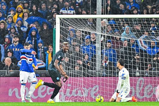 (Photo by Simone Arveda/Getty Images) Napoli, elmetto e dischetto- immagine 2