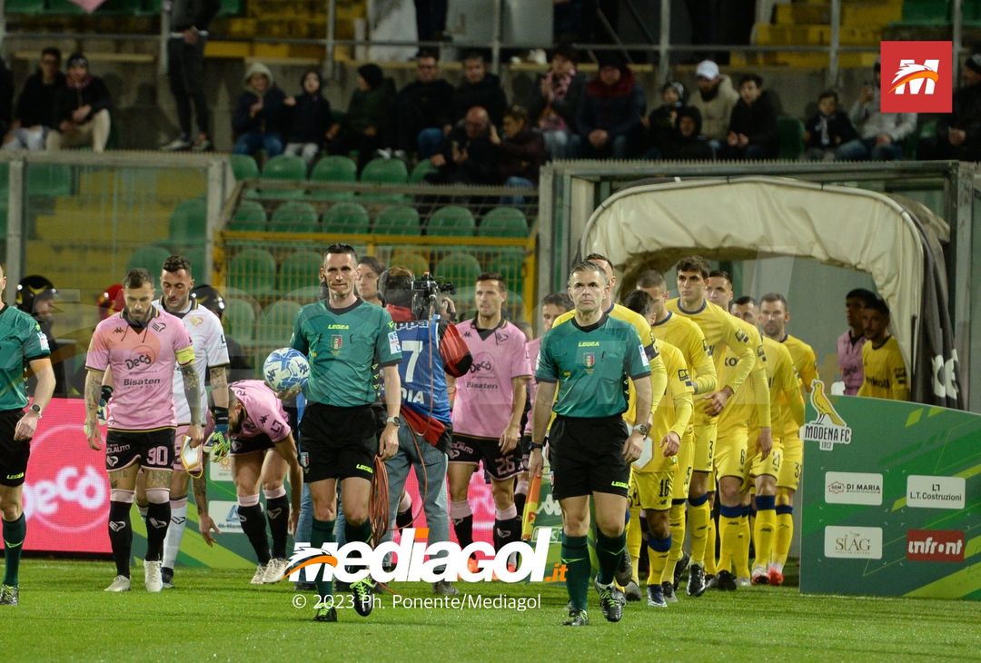 FOTO Palermo-Modena 5-2, 30ª giornata di Serie B 2022-2023 (La Gallery) - immagine 37