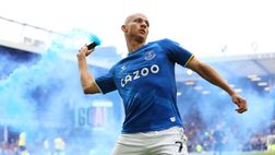 Richarlison, gol ed esultanza pericolosa con fumogeno: rischia la squalifica
