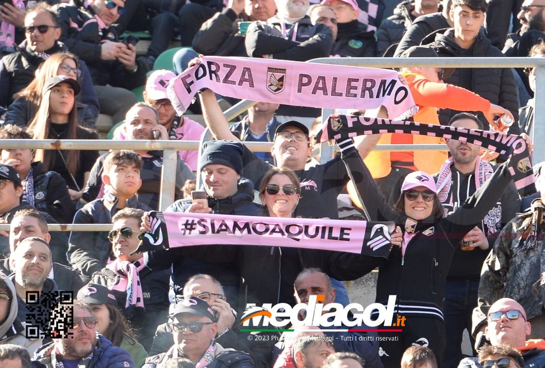 FOTOTIFO Palermo-Frosinone 1-1, i tifosi allo Stadio “Renzo Barbera” (Gallery) - immagine 42
