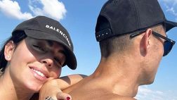 Georgina Rodriguez mostra il suo tatuaggio più intimo mentre è in piscina con Cristiano
