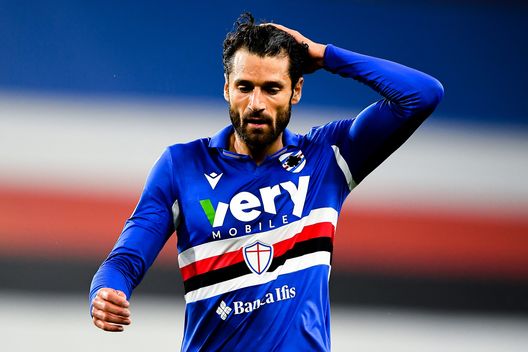 GENOA, ITALY - MAY 22: Antonio Candreva of Sampdoria looks on during the Serie A match between UC Sampdoria and Parma Calcio at Stadio Luigi Ferraris on May 22, 2021 in Genoa, Italy. (Photo by Getty Images) GENOA, ITALY - MAY 22: Antonio Candreva of Sampdoria looks on during the Serie A match between UC Sampdoria and Parma Calcio at Stadio Luigi Ferraris on May 22, 2021 in Genoa, Italy. (Photo by Getty Images)