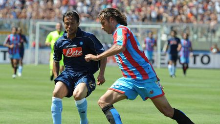 CATANIA, ITALY - MAY 24: Ciro Capuano of Catania and Inacio Pia of Napoli in action during the Serie A match between Catania and Napoli at the Stadio Massimino on May 24, 2009 in Catania, Italy. (Photo by New Press/Getty Images) CATANIA, ITALY - MAY 24: Ciro Capuano of Catania and Inacio Pia of Napoli in action during the Serie A match between Catania and Napoli at the Stadio Massimino on May 24, 2009 in Catania, Italy. (Photo by New Press/Getty Images)
