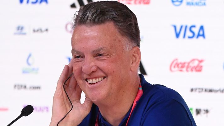 Getty Images Van Gaal alla moglie: “Puoi venire in hotel, ma solo nella mia stanza e per…” - immagine 1