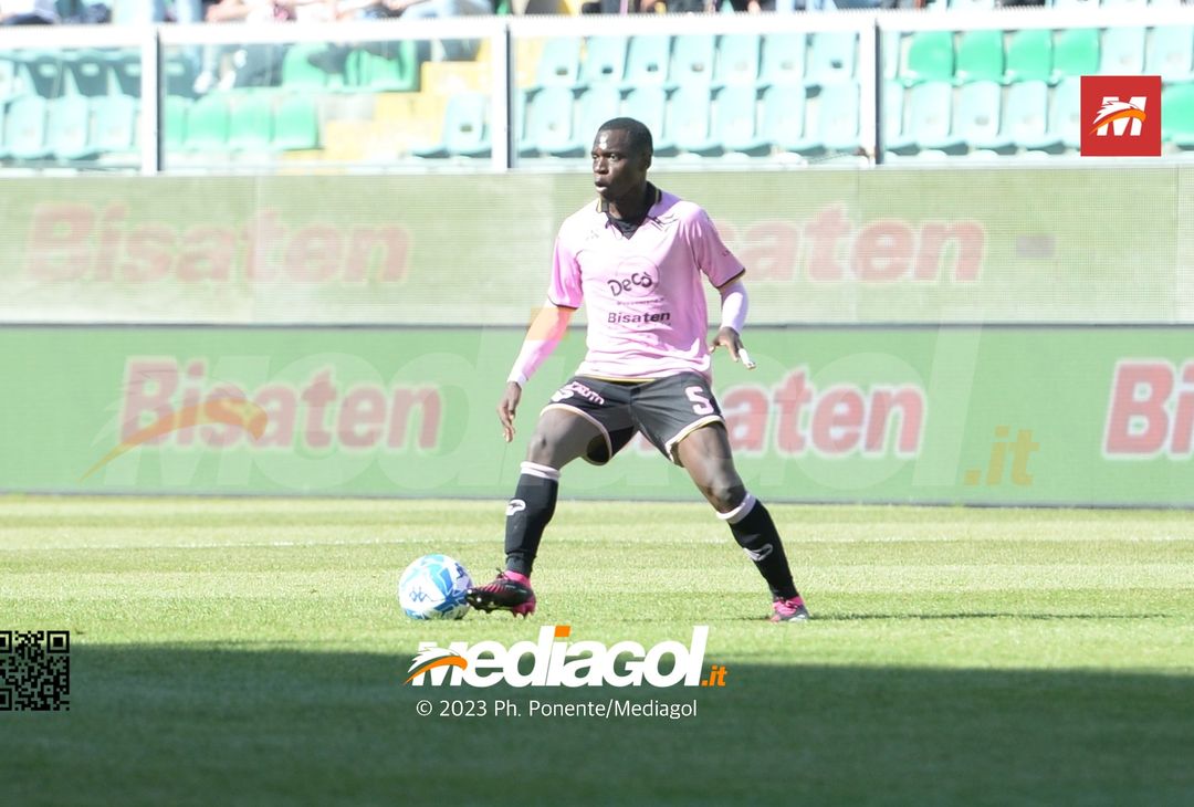 FOTO Palermo-Benevento 1-1, 34ª giornata di Serie B 2022-2023 (La Gallery) - immagine 64