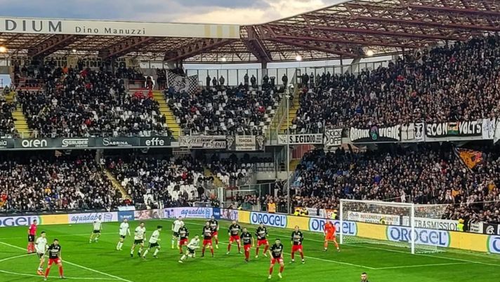 Cesena, la rissa pre-derby: la conseguenza, trasferta sarda a rischio per i tifosi - immagine 1