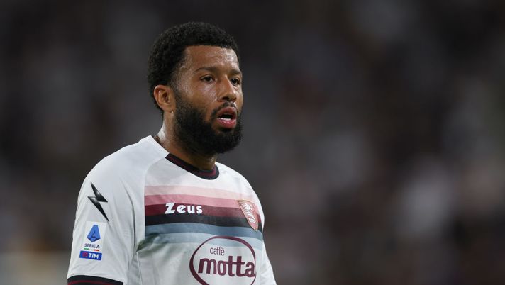 TURIN, ITALY - SEPTEMBER 11: Tonny Vilhena of Salernitana reacts during the Serie A match between Juventus and Salernitana at Allianz Stadium on September 11, 2022 in Turin, Italy. (Photo by Jonathan Moscrop/Getty Images) Salernitana, Nicola perde i pezzi: nuovo infortunio a centrocampo. Le ultime verso il Milan - immagine 1