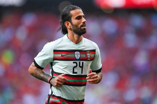 MADRID, SPAIN - JUNE 04: Sergio Oliveira of Portugal looks on during the international friendly match between Spain and Portugal at Wanda Metropolitano stadium on June 04, 2021 in Madrid, Spain. (Photo by David Ramos/Getty Images) MADRID, SPAIN - JUNE 04: Sergio Oliveira of Portugal looks on during the international friendly match between Spain and Portugal at Wanda Metropolitano stadium on June 04, 2021 in Madrid, Spain. (Photo by David Ramos/Getty Images)