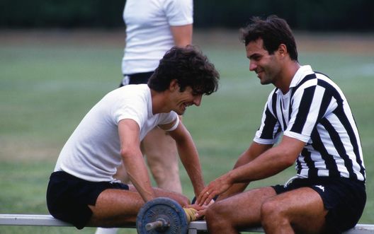 Getty Il fratello di Paolo Rossi: “Il mio babbo chiese una cifra spropositata alla Juve e loro…” - immagine 1