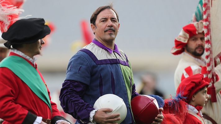 FLORENCE, ITALY - JANUARY 20: Historical Court of the "Calcio Storico della Citta' di Firenze" during the Serie A match between ACF Fiorentina and UC Sampdoria at Stadio Artemio Franchi on January 20, 2019 in Florence, Italy. (Photo by Gabriele Maltinti/Getty Images) FLORENCE, ITALY - JANUARY 20: Historical Court of the "Calcio Storico della Citta' di Firenze" during the Serie A match between ACF Fiorentina and UC Sampdoria at Stadio Artemio Franchi on January 20, 2019 in Florence, Italy. (Photo by Gabriele Maltinti/Getty Images)