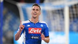 Milik, i quotidiani lo esaltano: “Illumina il San Paolo con due gol da bomber vero”