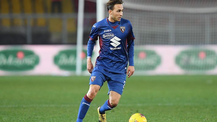 LECCE, ITALY - FEBRUARY 02: Simone Edera of Torino FC during the Serie A match between US Lecce and  Torino FC at Stadio Via del Mare on February 02, 2020 in Lecce, Italy. (Photo by Francesco Pecoraro/Getty Images) 