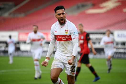  STUTTGART, GERMANY - NOVEMBER 07: Nicolas Gonzalez of VfB Stuttgart celebrates after scoring his team's first goal during the Bundesliga match between VfB Stuttgart and Eintracht Frankfurt at Mercedes-Benz Arena on November 07, 2020 in Stuttgart, Germany. Sporting stadiums around Germany remain under strict restrictions due to the Coronavirus Pandemic as Government social distancing laws prohibit fans inside venues resulting in games being played behind closed doors. (Photo by Matthias Hangst/Getty Images) 