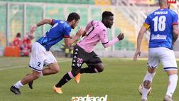 Avellino, Kanoute si presenta: “Grande piazza, come Palermo. Ringrazio i tifosi”