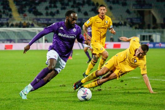 GERMOGLI PH: 9 NOVEMBRE 2022 FIRENZE STADIO ARTEMIO FRANCHI SERIE A FIORENTINA VS SALERNITANA NELLA FOTO IKONE' Polverosi su Ikonè e i paragoni illustri: “Prima fai gol poi se ne riparla”- immagine 2