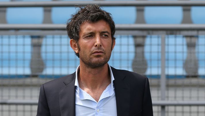 FLORENCE, ITALY - MAY 16: Giacomo Gattuso manager of Novara U19 looks on during the SuperCoppa primavera 2 match between Novara U19 and US Citta di Palermo U19 at Centro Tecnico Federale di Coverciano on May 16, 2018 in Florence, Italy. (Photo by Gabriele Maltinti/Getty Images) FLORENCE, ITALY - MAY 16: Giacomo Gattuso manager of Novara U19 looks on during the SuperCoppa primavera 2 match between Novara U19 and US Citta di Palermo U19 at Centro Tecnico Federale di Coverciano on May 16, 2018 in Florence, Italy. (Photo by Gabriele Maltinti/Getty Images)