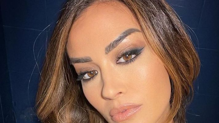 L’ultimo selfie di Giorgia Palmas: “Quando la luce del bagno è meglio dei set”  L’ultimo selfie di Giorgia Palmas: “Quando la luce del bagno è meglio dei set” - immagine 1