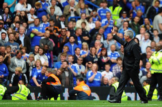 LONDON, ENGLAND - MAY 15: Carlo Ancelotti the Chelsea manager acknowledges the home fans following the Barclays Premier League match between Chelsea and Newcastle United at Stamford Bridge on May 15, 2011 in London, England. (Photo by Michael Regan/Getty Images) LONDON, ENGLAND - MAY 15: Carlo Ancelotti the Chelsea manager acknowledges the home fans following the Barclays Premier League match between Chelsea and Newcastle United at Stamford Bridge on May 15, 2011 in London, England. (Photo by Michael Regan/Getty Images)