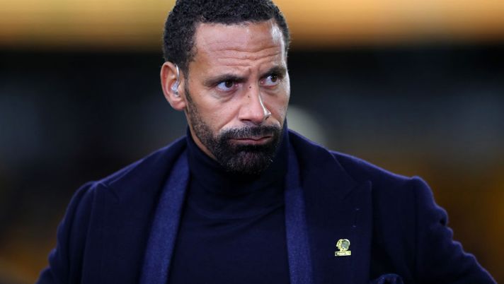 WOLVERHAMPTON, ENGLAND - JANUARY 04: Rio Ferdinand pitchside for BT Sport television during the FA Cup Third Round match between Wolverhampton Wanderers and Manchester United at Molineux on January 04, 2020 in Wolverhampton, England. (Photo by Catherine Ivill/Getty Images) Manchester United, Rio Ferdinand: “Ci sono giocatori che mancano di rispetto al club” - immagine 1
